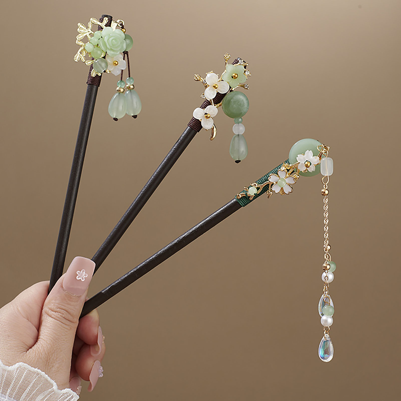 Chinese Style Flower Tassel Ha - огляд і ціна Supply Florist